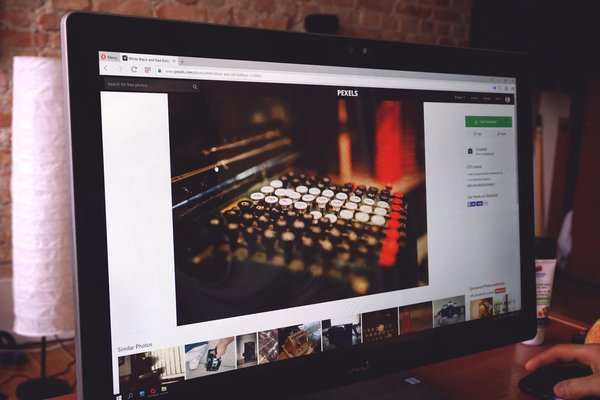 Quels sont les défis de la mise en place d'une infrastructure de livraison continue (CI/CD) pour les applications mobiles?